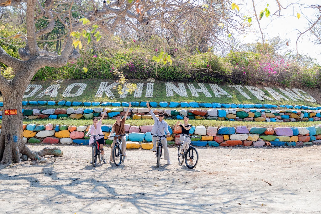 Vườn đá sắc màu